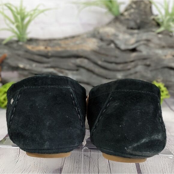 UGG™ Aven Suede Driving Moccasin - Picture 5 of 14